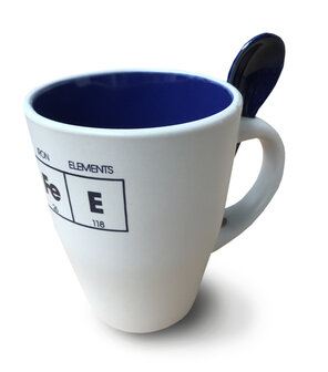 Koffiemok wit/blauw met lepeltje &#039;Co | F | FE | E&#039;