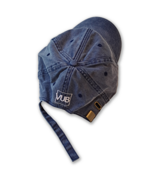 Achterzijde pet denim blauw met VU logo